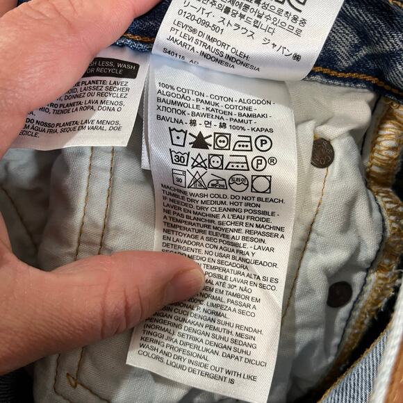 Levi's Premium 501 Cut Off Denim Shorts Size 28 - Picture 12 of 12